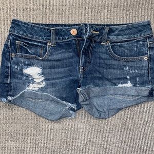 Womens American eagle shorts ripped Size 6